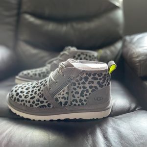Neumel zip leopard Ugg boots